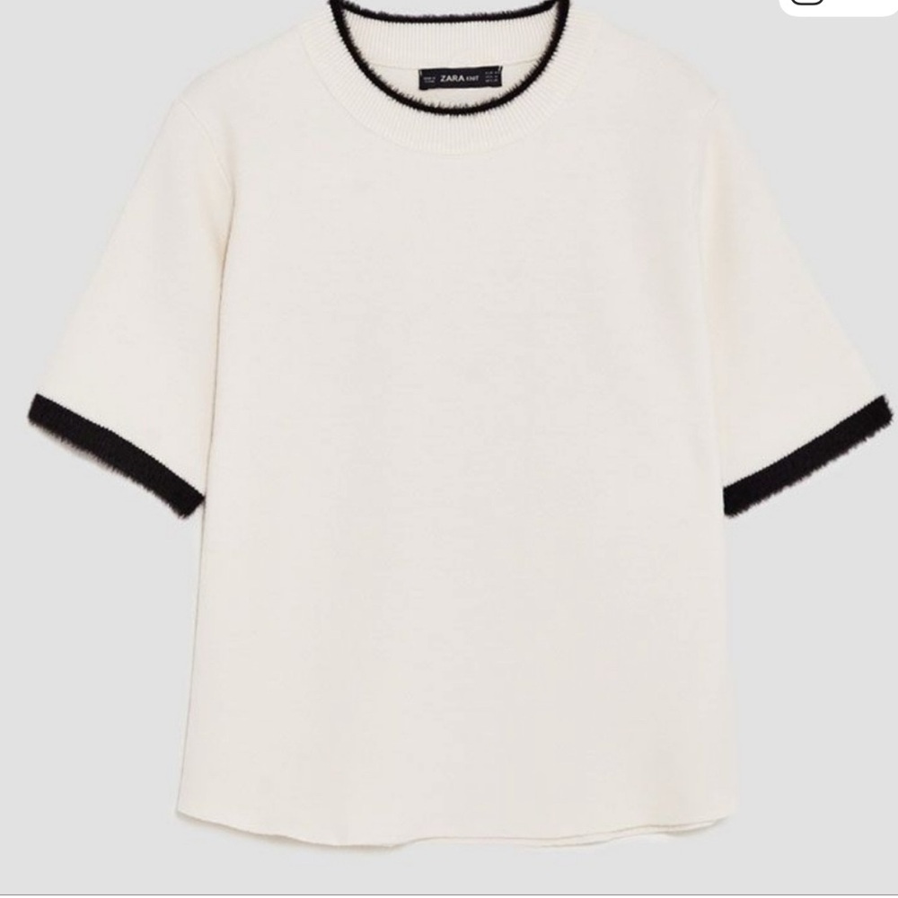 Zara Cream Short Sleeve Sweater with Black Accents